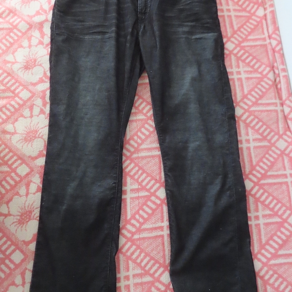 True Religion 36 Ricky w/Flap Relaxed Straight Black Micro Corduroy (36X32)